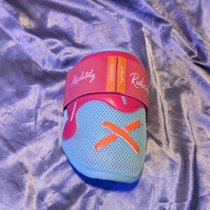 Aria Absolutely Ridiculous elbow guard